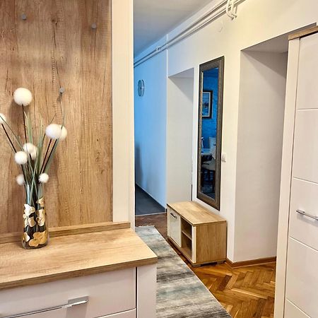 Lumo Apartment Ni Exterior foto
