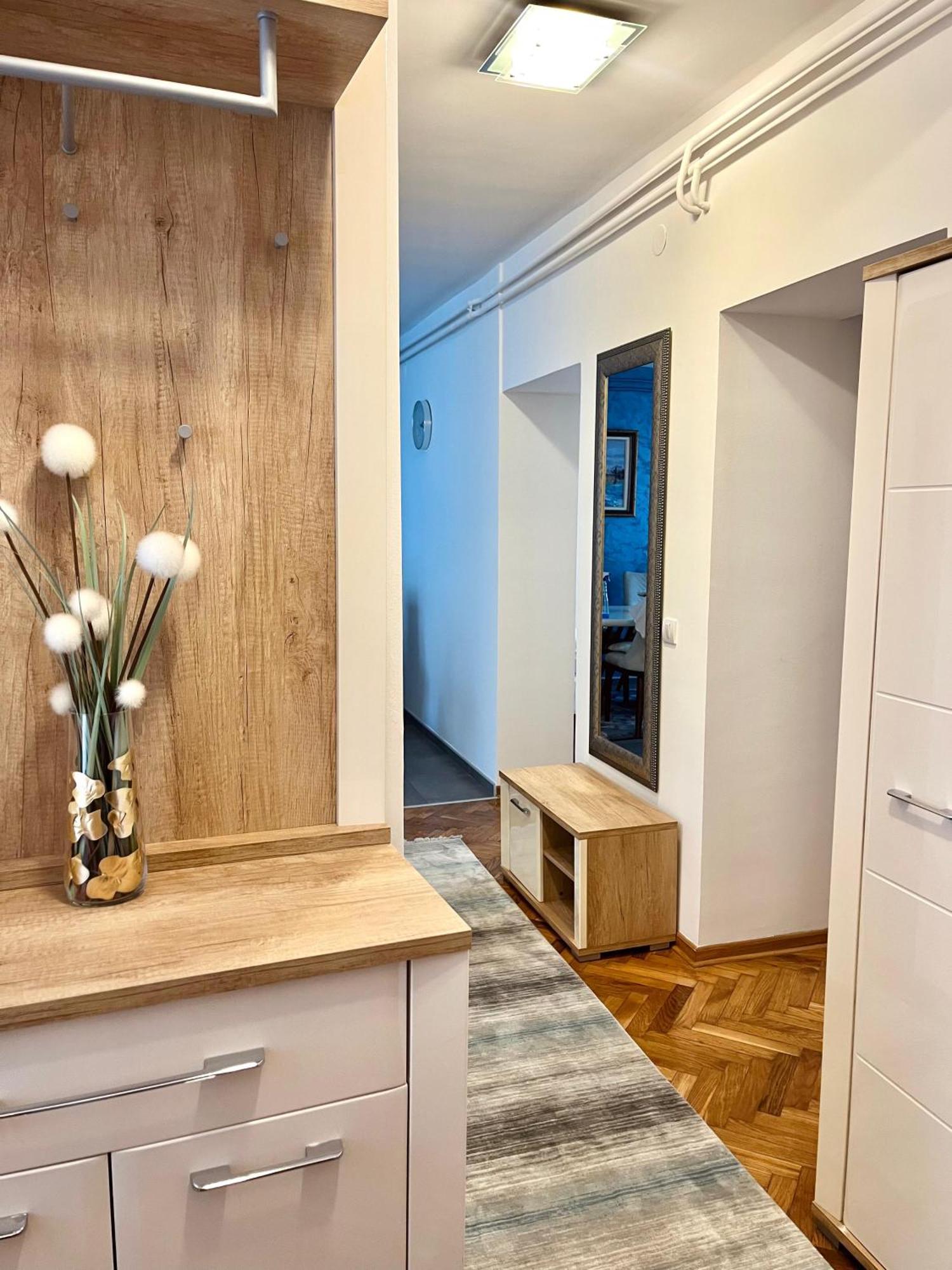 Lumo Apartment Ni Exterior foto